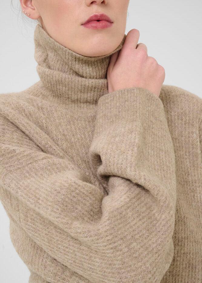 Gestuz AlphaGZ rollneck Noos Knit Pullover Warm Sand Melange