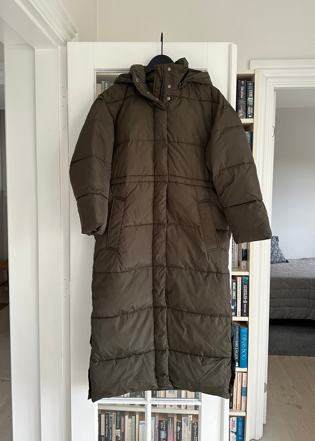 Basic Apparel Dagmar Long Coat dunkle Armee