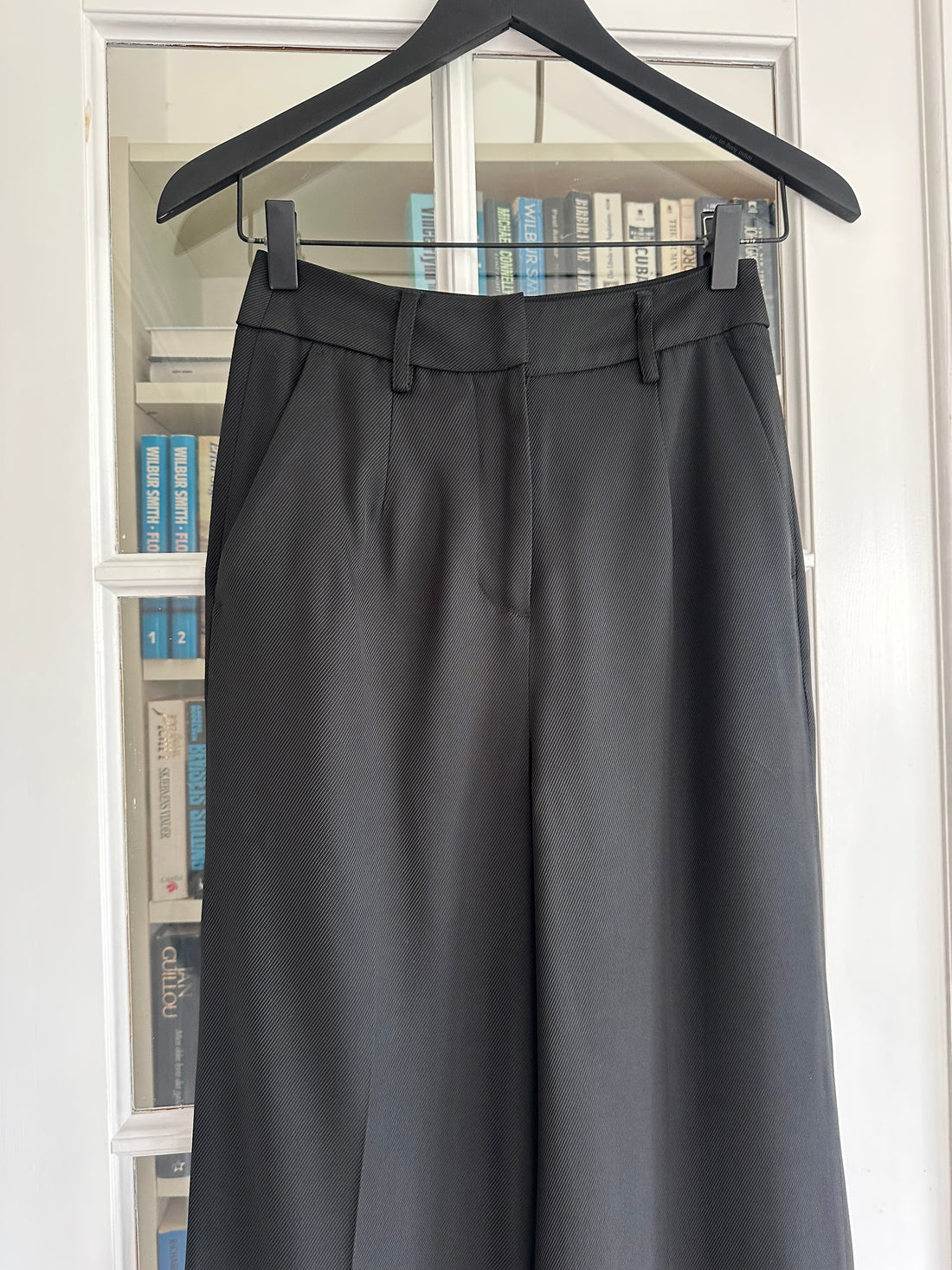 Urban Pioneers Naia Pants Black