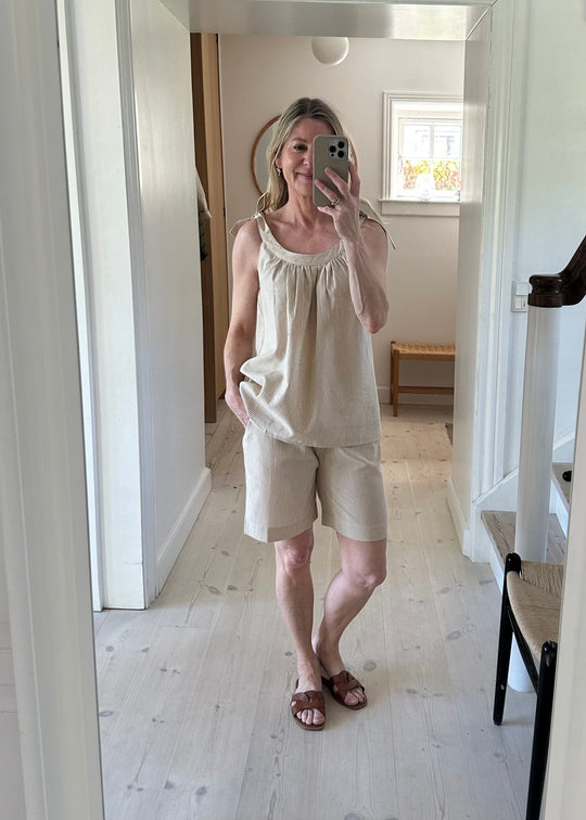 La Rouge Julia Shorts Sand/white stripe