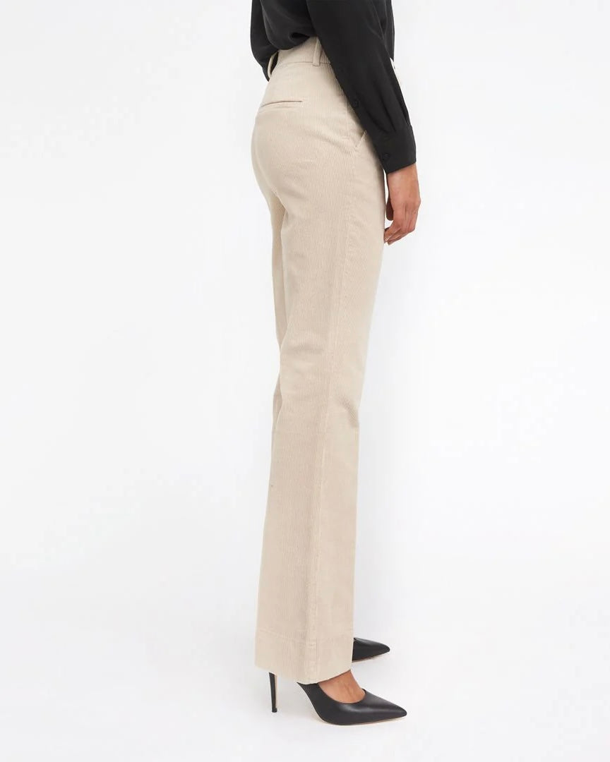 Fünf Einheiten Clarafv Winter White Cord