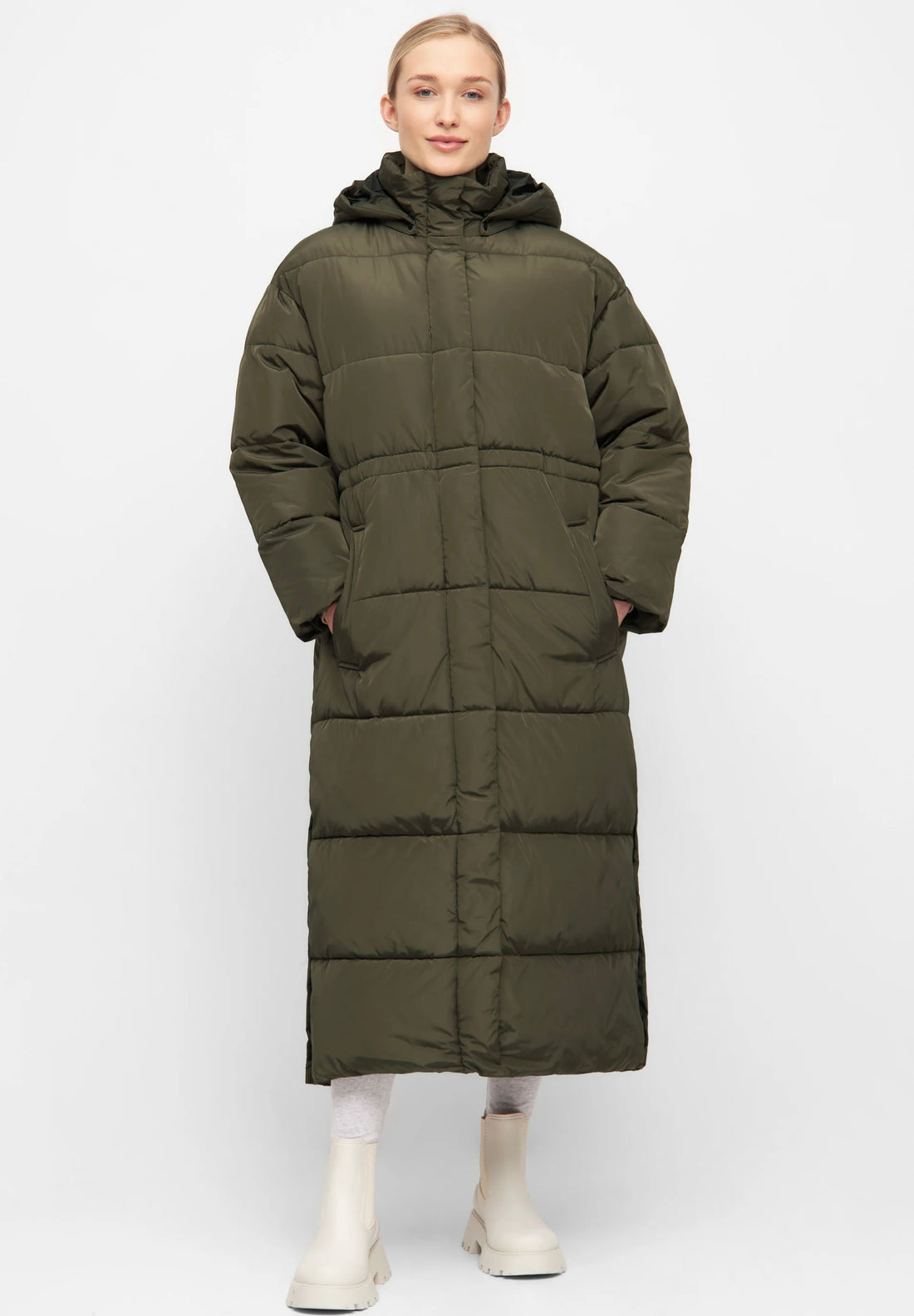 Basic Apparel Dagmar Long Coat dunkle Armee