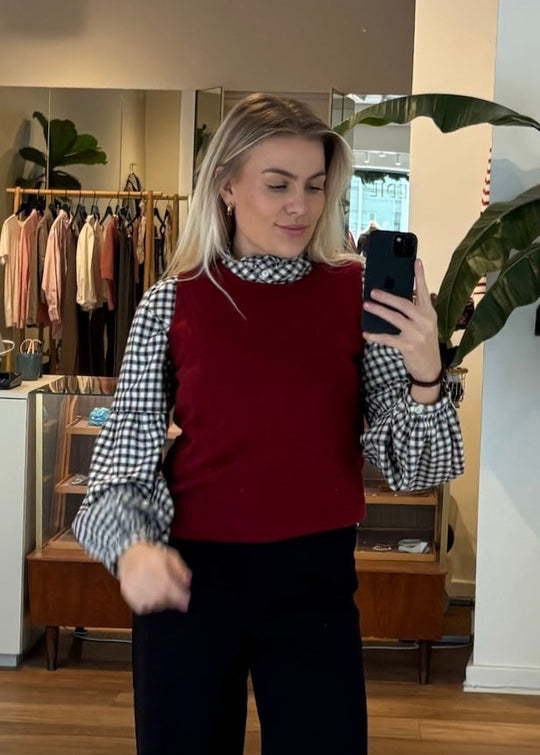 Minimum Auburns merino vest Merlot