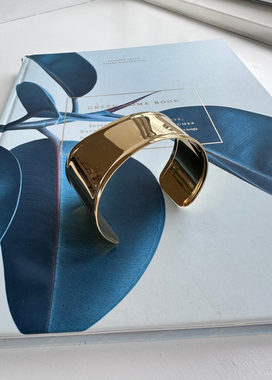Plissé Copenhagen Tacca bangle gold
