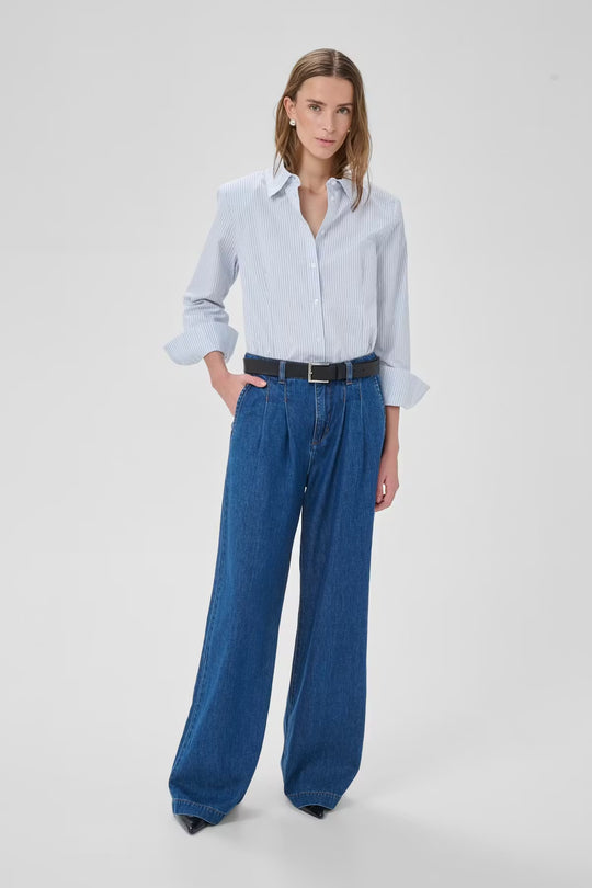 My Essential Wardrobe MWFeline Shaped Shirt