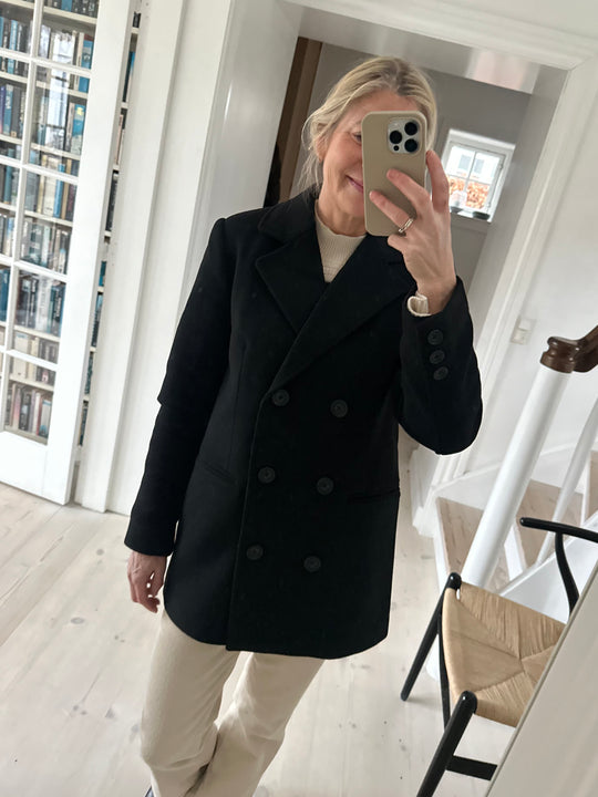 My Essential Wardrobe Frannie short coat black
