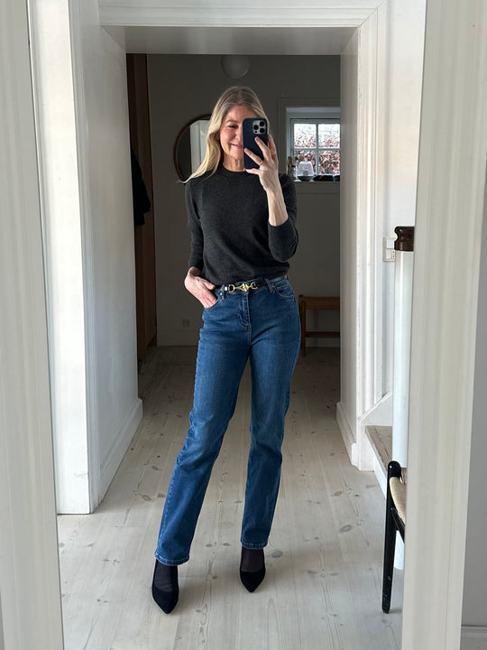 My Essential Wardrobe the Celina High straight medium blue