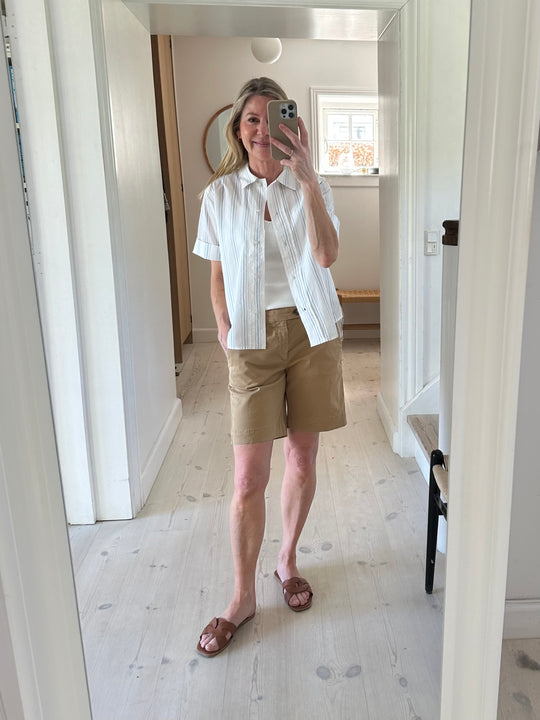 Basic Apparel Martina SS Shirt Whisper white/lotus/Alaskan blue