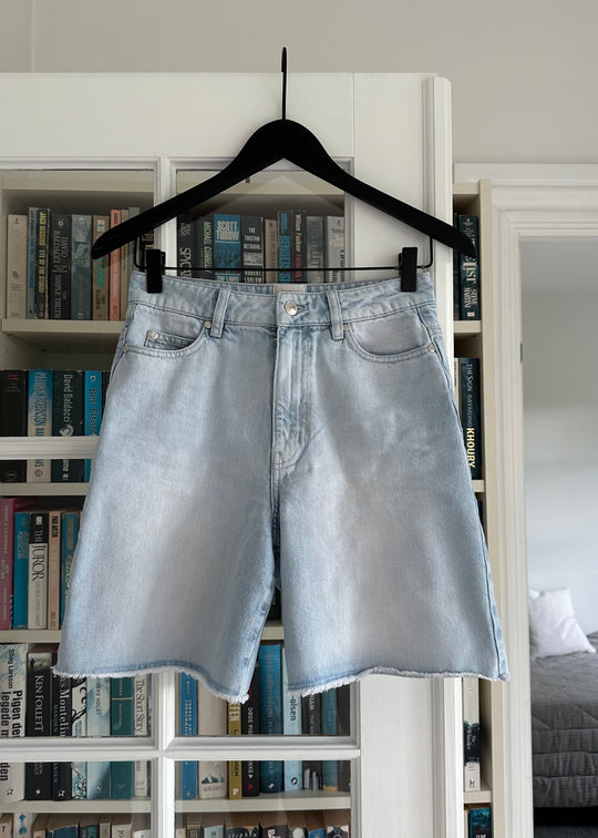 Second Female Fira shorts ljusblå denim