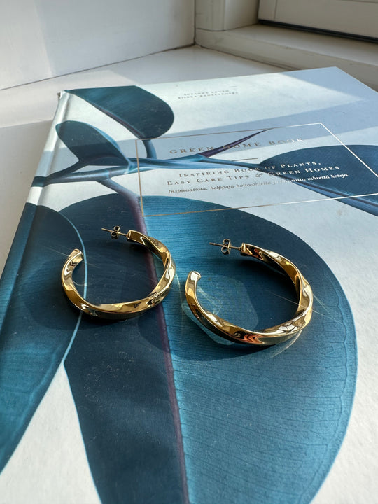 Black design by Camilla Folkman Julia hoops