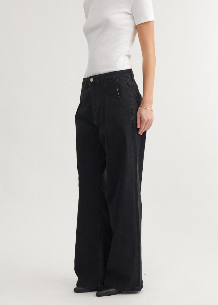 Basic Apparel Jen Jeans Black