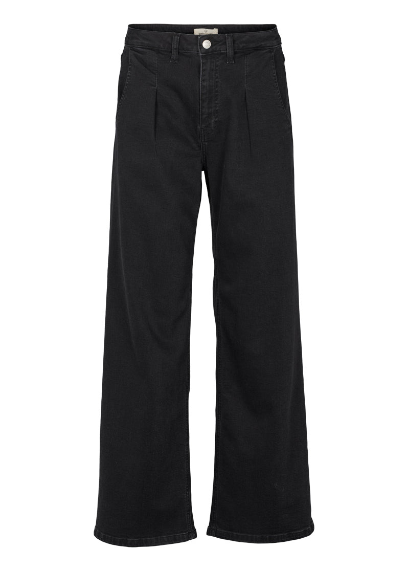 Basic Apparel Jen Jeans Black