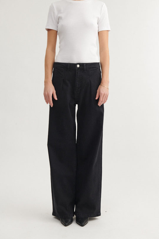 Basic Apparel Jen Jeans Black