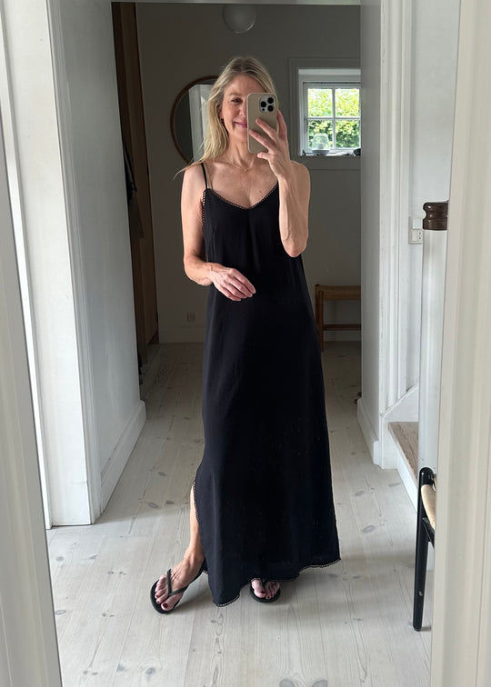 Moves Alani dress black