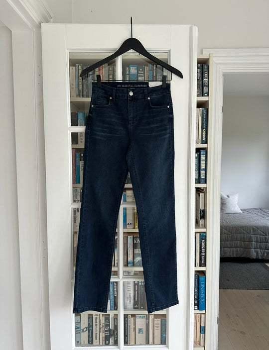 Min väsentliga garderob Celina 100 High Straight Dark Blue Wash