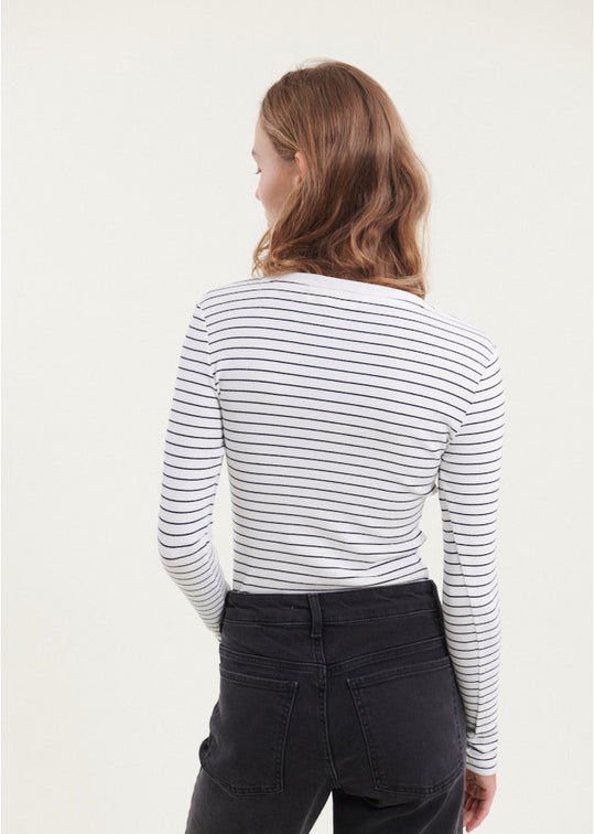 Basic Apparel Ludmilla LS Tee 702 Bright white / black