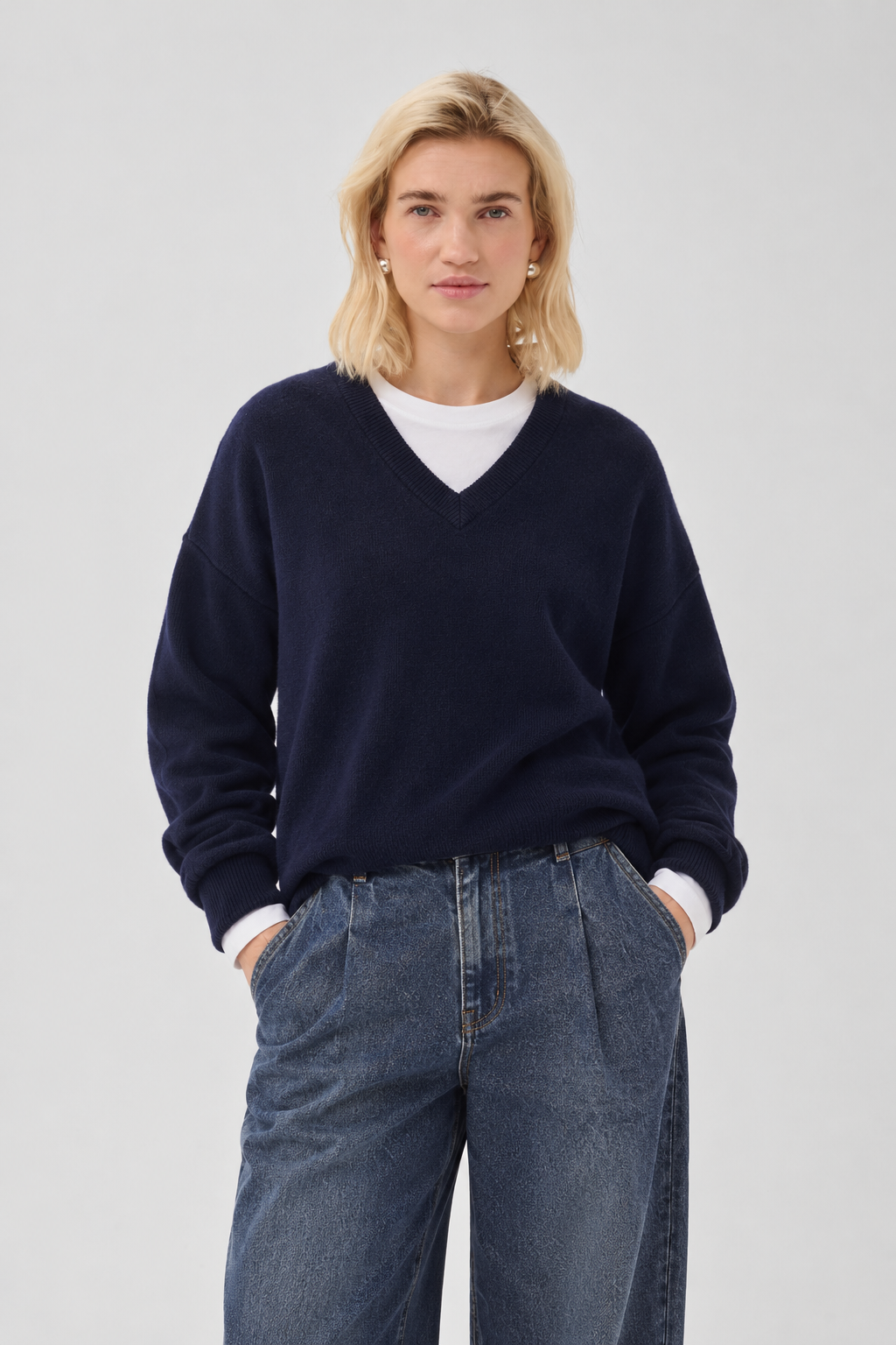 My Essential Wardrobe MWJola V-Neck Knit Pullover Dark Sapphire Blue