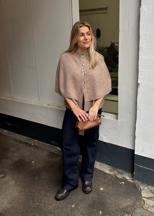 Neo Noir Josei Double Knit Cape Beige Melange