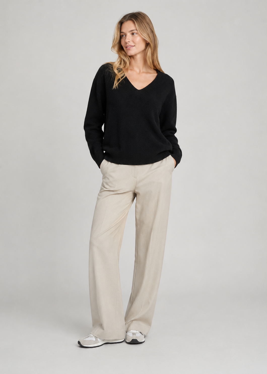 Karen by Simonsen KBAnemone V-neck Black (sort)