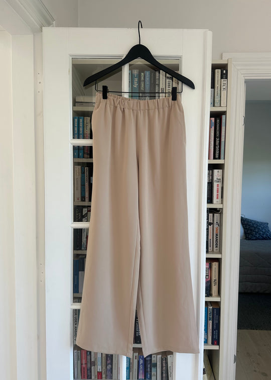 Modström PerryMD pants Powder Sand