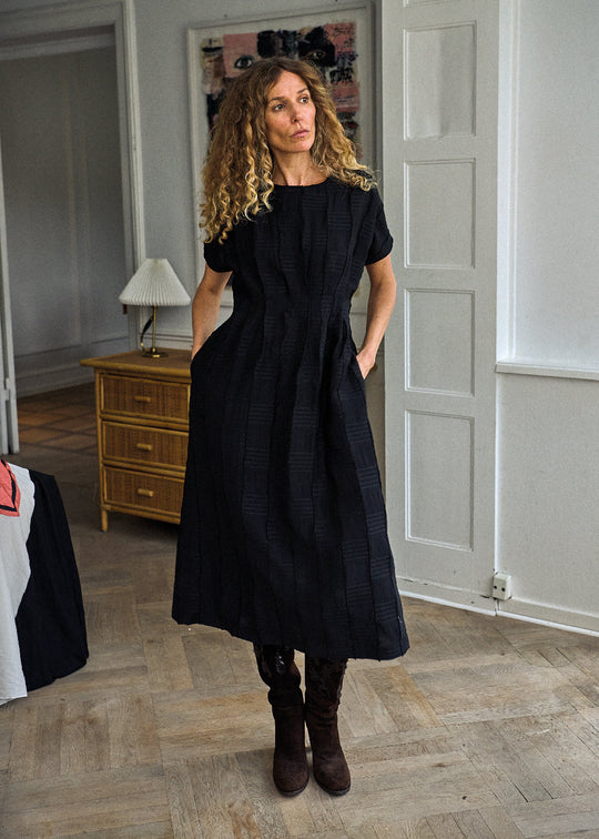 La Rouge Camilla Dress Black