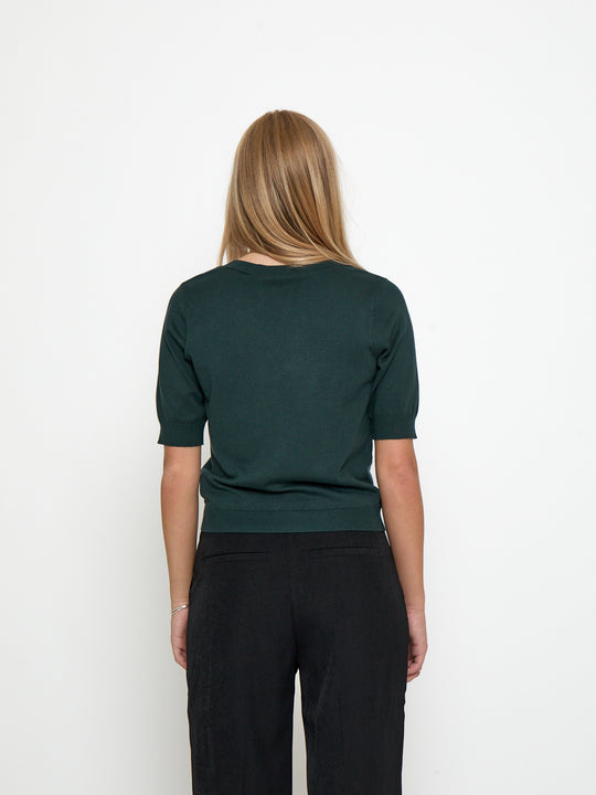 Pre-order uge 33. MSMilla V-Neck Knit Tee Green Gables