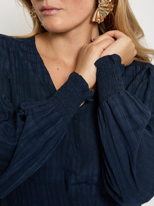 Minus MSAnine V-Neck Blouse 2994 Sky Captain