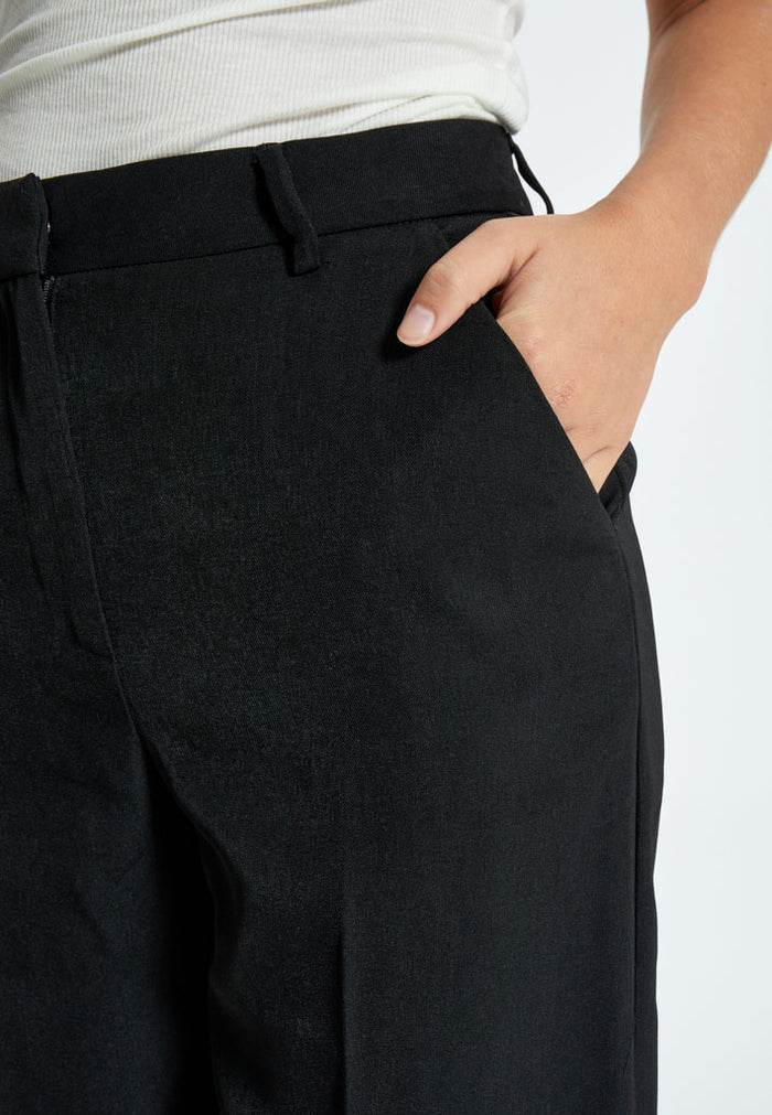 Minus MSLivina Straight Leg Pant Black