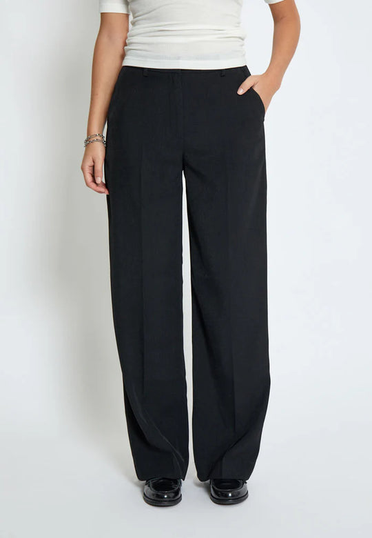 Minus MSLivina Straight Leg Pant Black