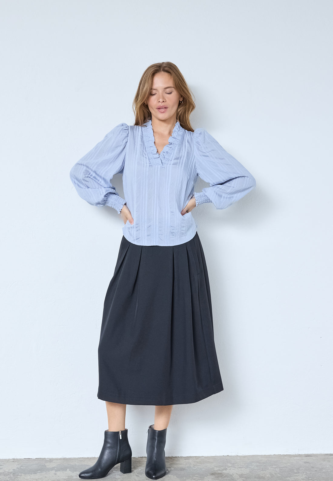 Co’Couture Kesicc V-Blouse Pale Blue