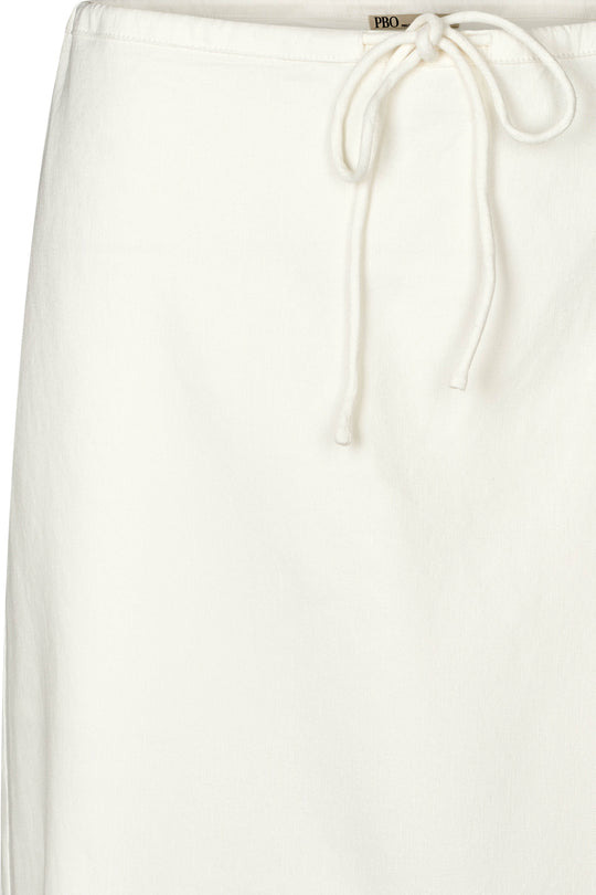 PBO Kuma skirt star White