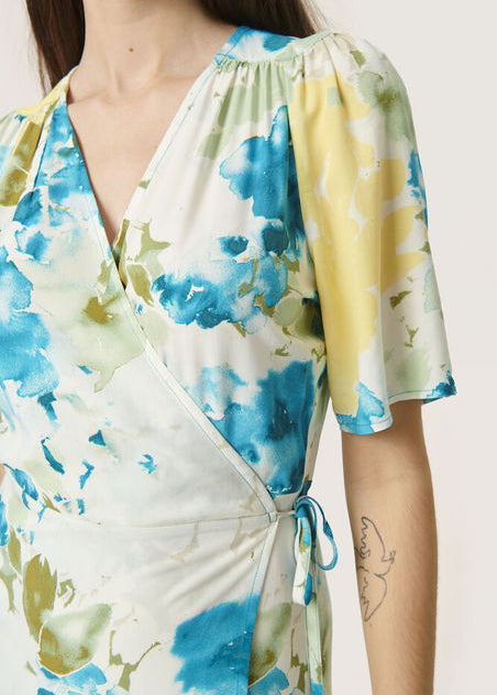 Blöt i lyx Karven Tryckt klänning SS Sandshell Graphic Flower