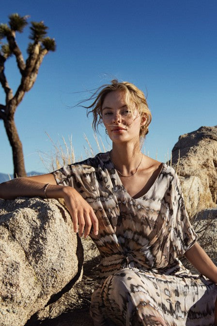 Saint Tropez EyaSZ Long Dress Creme Tiedye Strokes