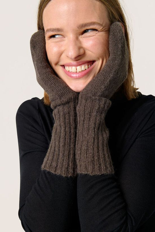Soaked SLAnaye Mittens  Morel Melange