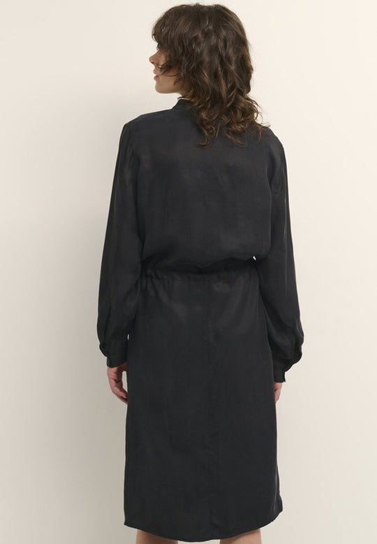 Karen av Simonsen Misty Solid Dress Metrorite (svart)