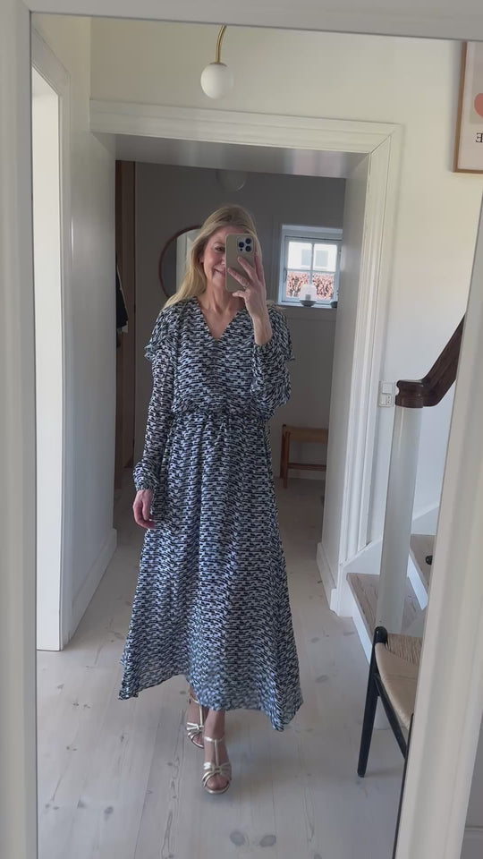 Inwear CessieIW V-neck Dress Blue Diffused Wall