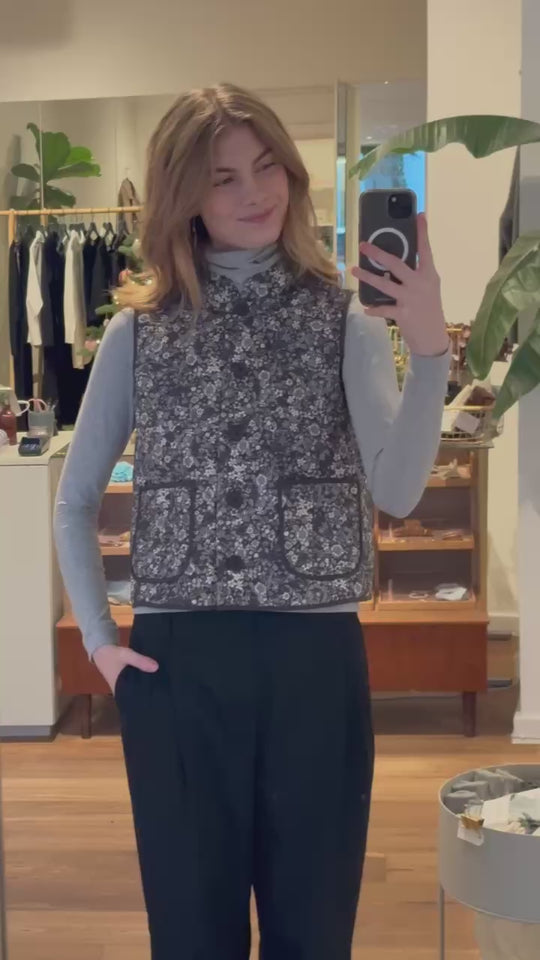 Lollys Laundry CairoLL Quilted Vest Washed Black