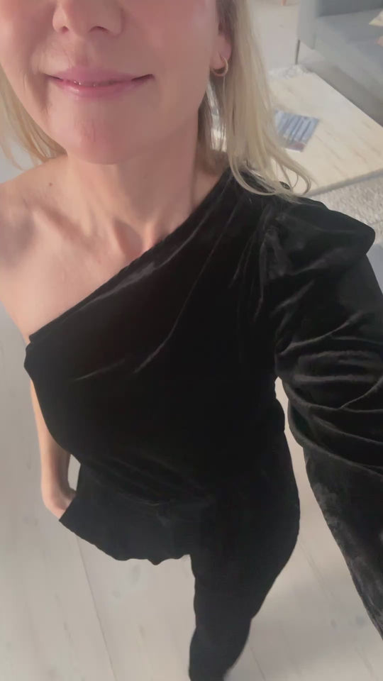 Urban Pioneers Taiwo Blouse Black