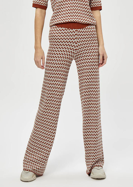 Minus Morrigan stickade byxor öken sand kontrollerad